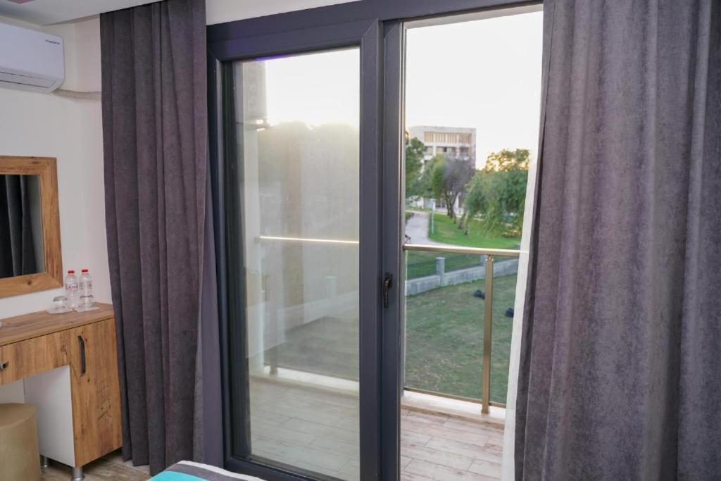 Yelken Beach Otel Didim Bagian luar foto